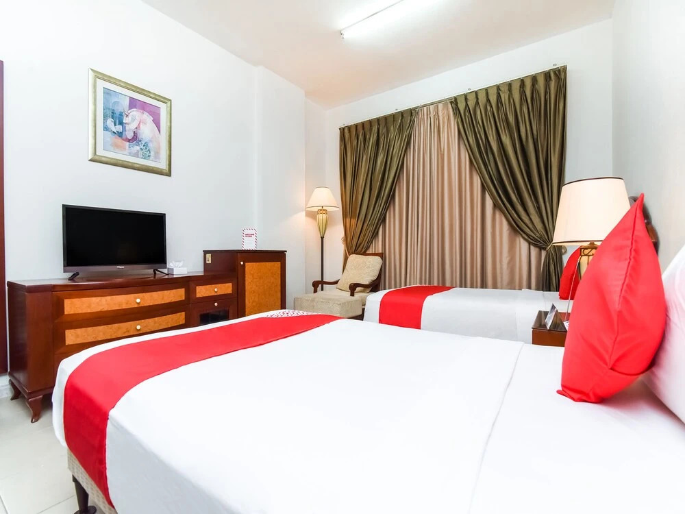 OYO 247 Host Palace hotel apartment