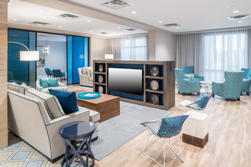 Отель Courtyard by Marriott Hilton Head Island