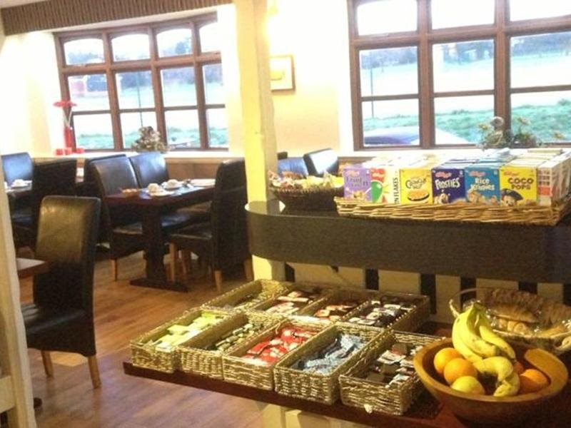 Tollgate Hotel & Leisure