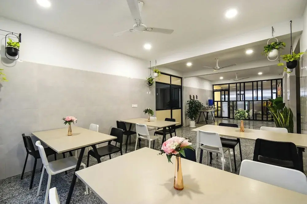 FabHotel Prime Cozy - Nr Yashoda Hospital, Hitech City