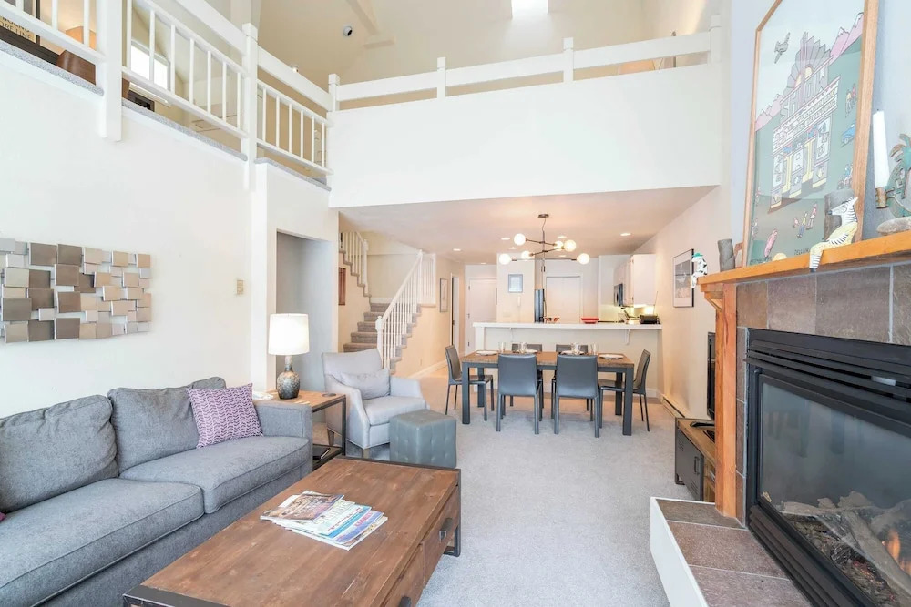Etta Place Too 113 by Avantstay Close to Town & The Slopes! In Complex w/ Communal Pool & Hot Tub