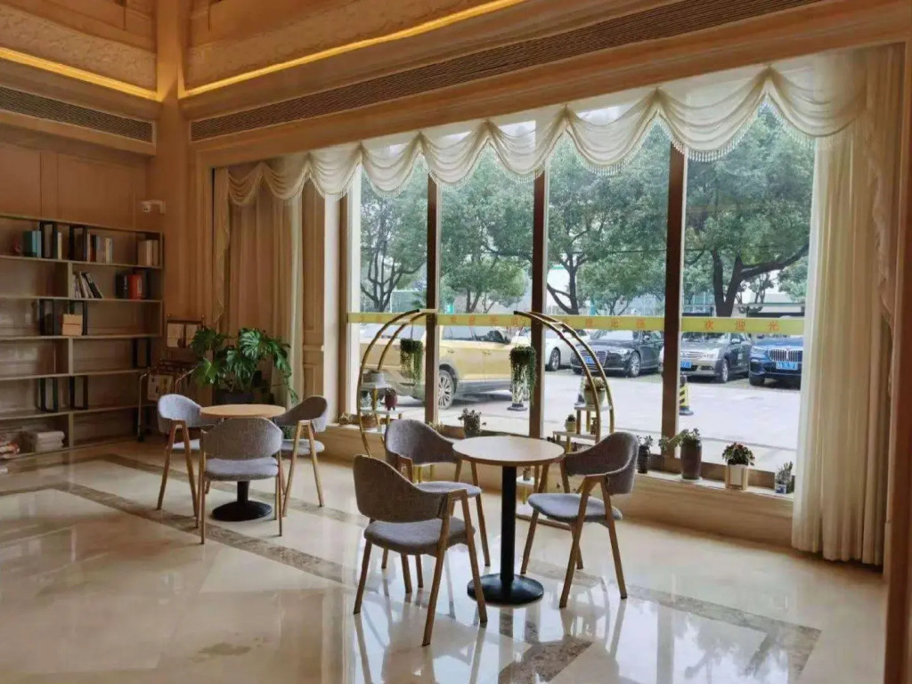 Vienna International Hotel (Lishui Haile City Tianshengqiao Scenic Area, Nanjing)