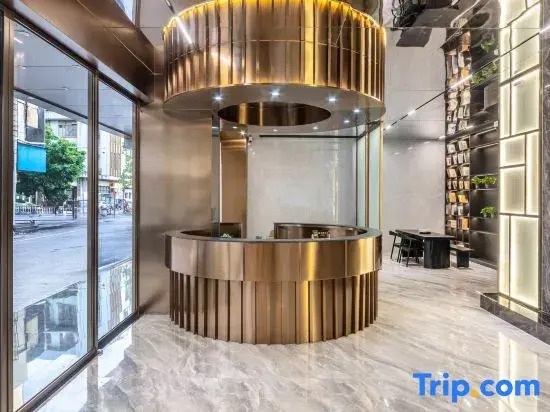 MAX Hotel