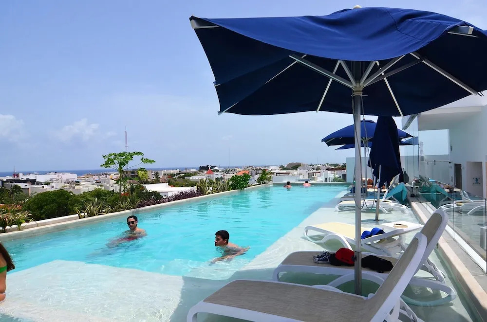 Anah Downtown condo