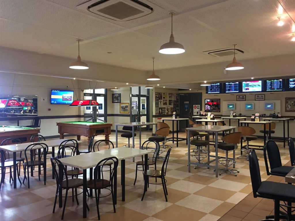 Opal Inn Hotel, Motel, Caravan Park