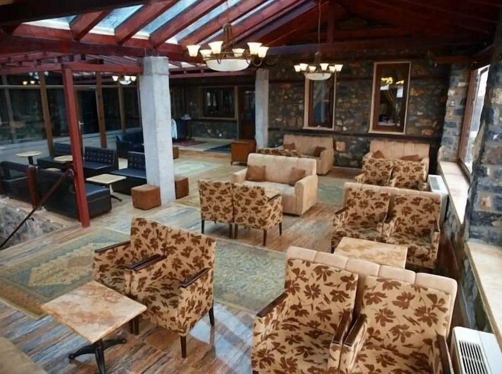 Chalet Lithos