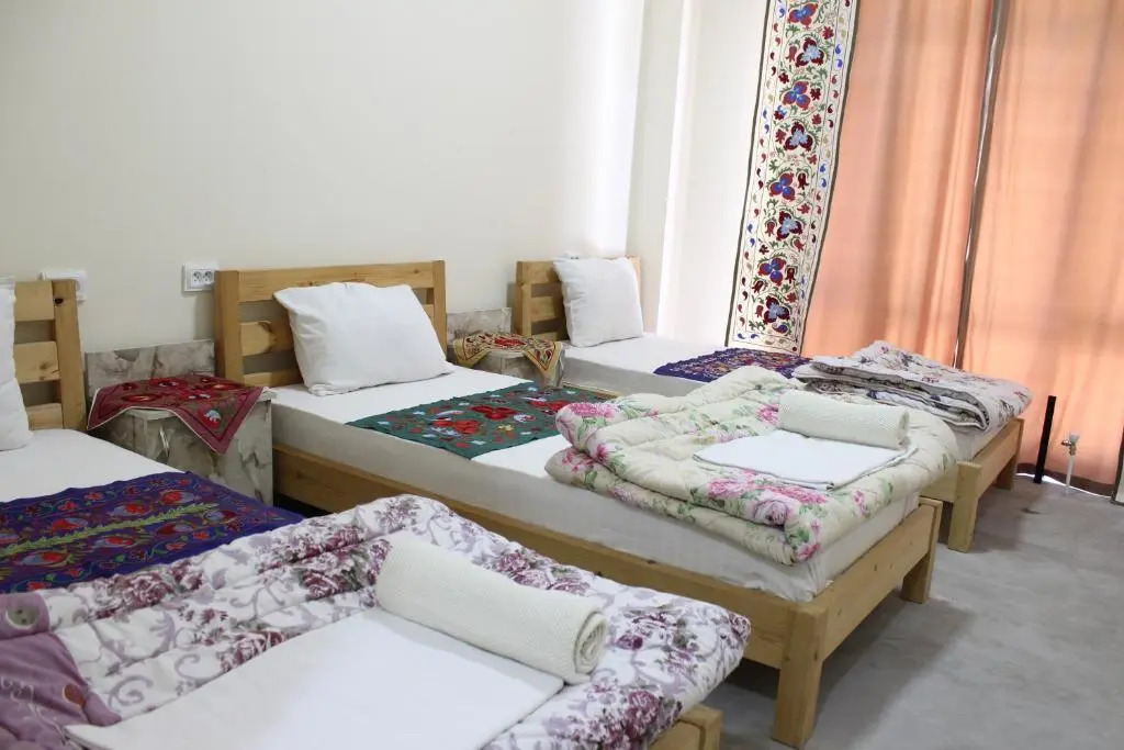 Riad Nur & Tours