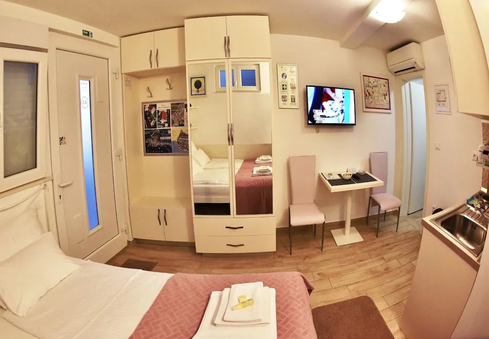 Nika Family Apartments
