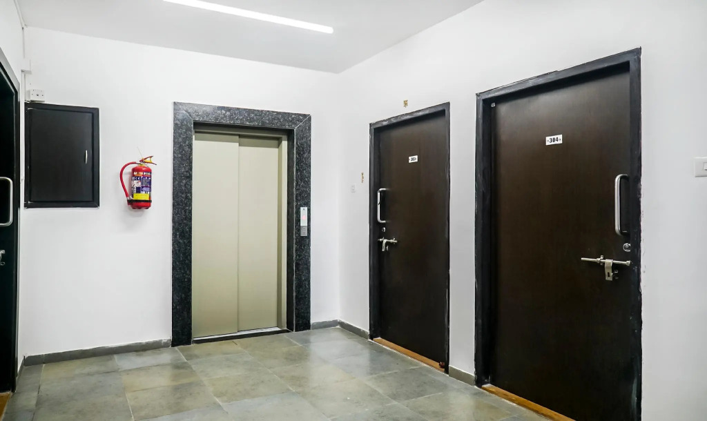 Treebo Luxe Suite, Shivaji Nagar