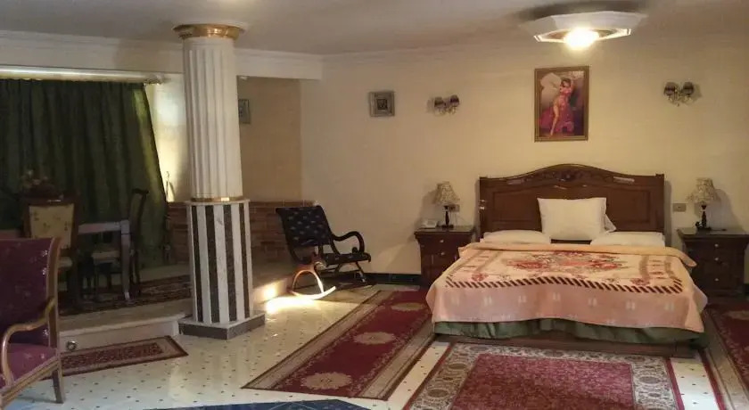 Summer Palace Hotel
