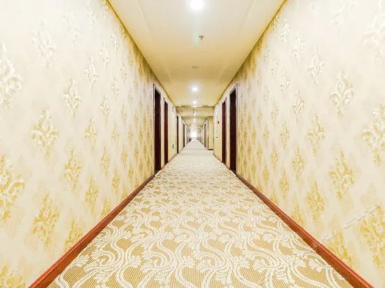 Huangyue Business Hotel