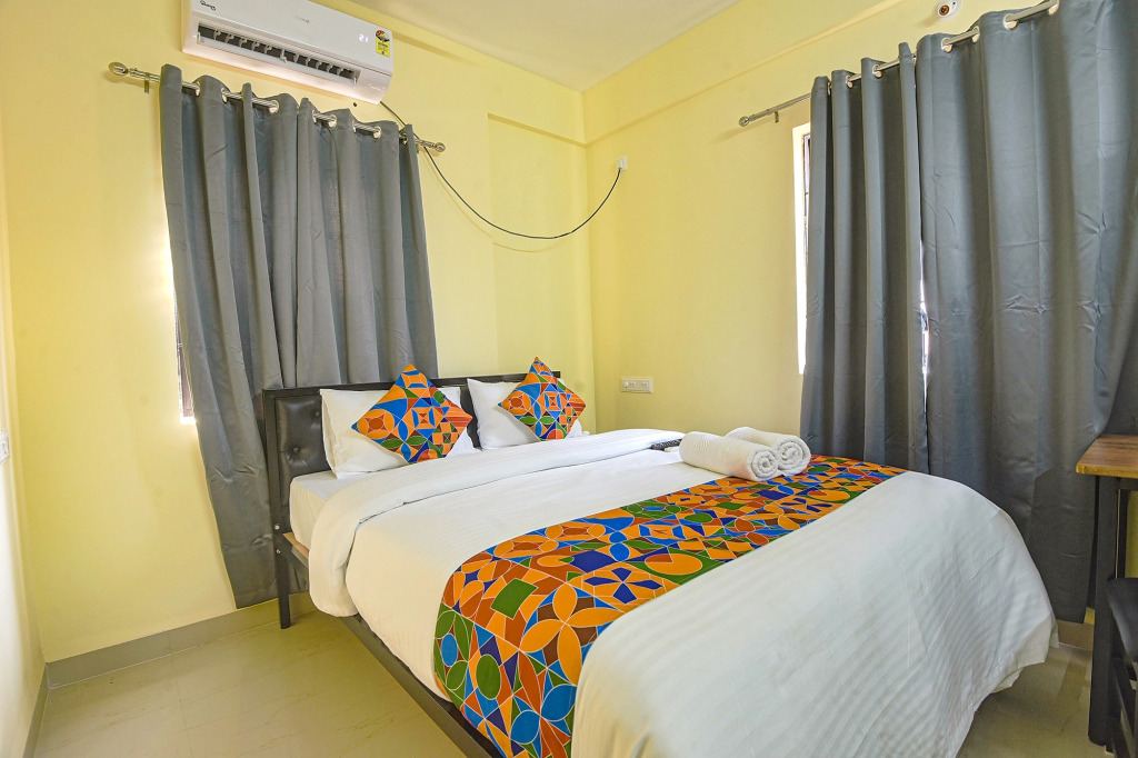 FabExpress Symphony Homes, Calangute Beach