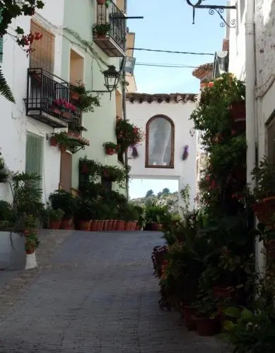 La Casa Mora
