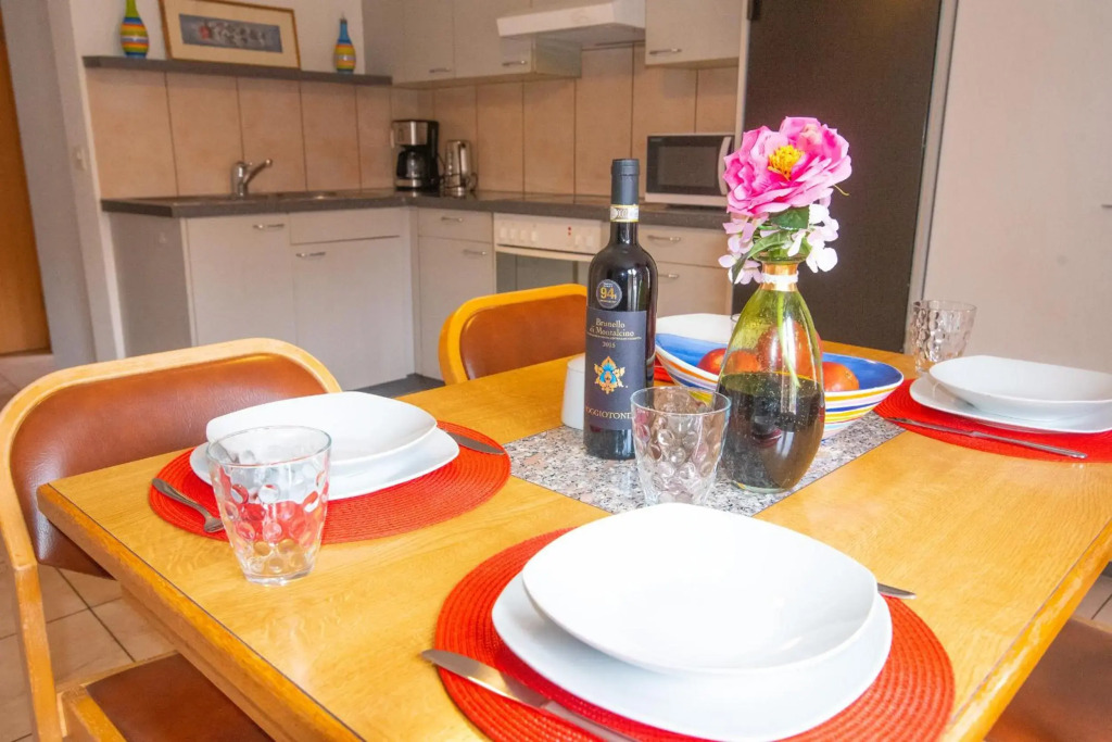 Sunny Day Holiday Apartment