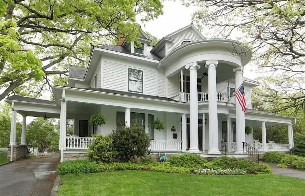 Double Oaks Bed and Breakfast