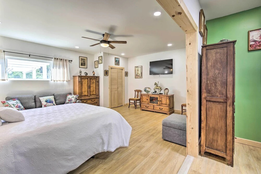 Sunny Bonita Studio ~ 5 Mi to Historic Dtwn!