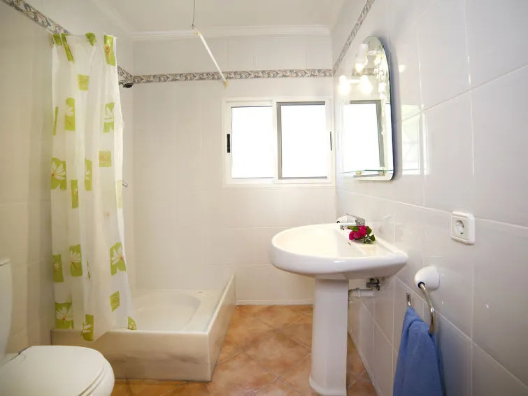 Holiday Home Amber by Interhome