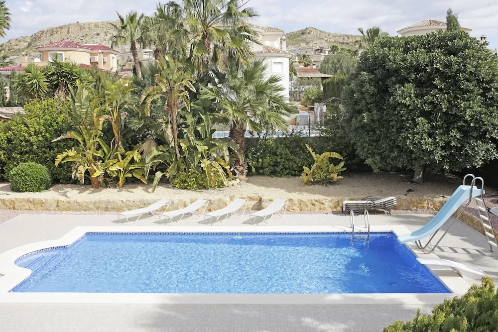 Amazing Villa with Swimming Pool
