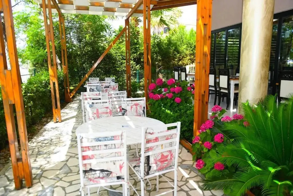Dolanit Hotels Village