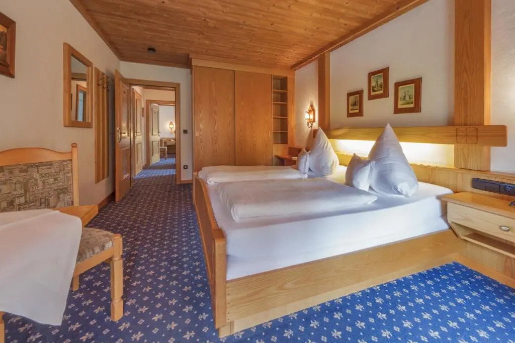 Hotel Alpina