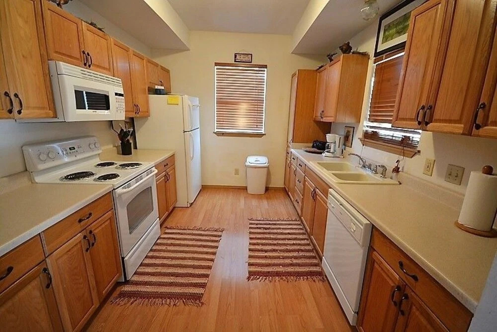 Aviator - Three Bedroom Cabin