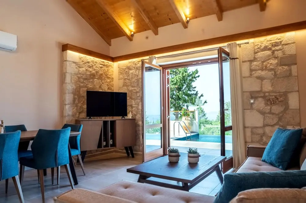 Pithari Sunset Villa