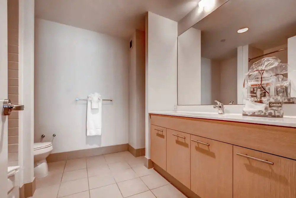 Global Luxury Suites at Kendall Square