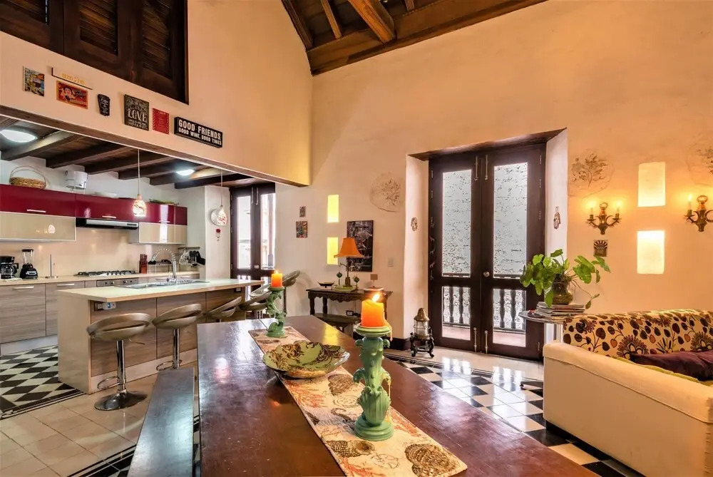 Casa San Pedro -exclusive 3BR Colonial Apartment in Old City by