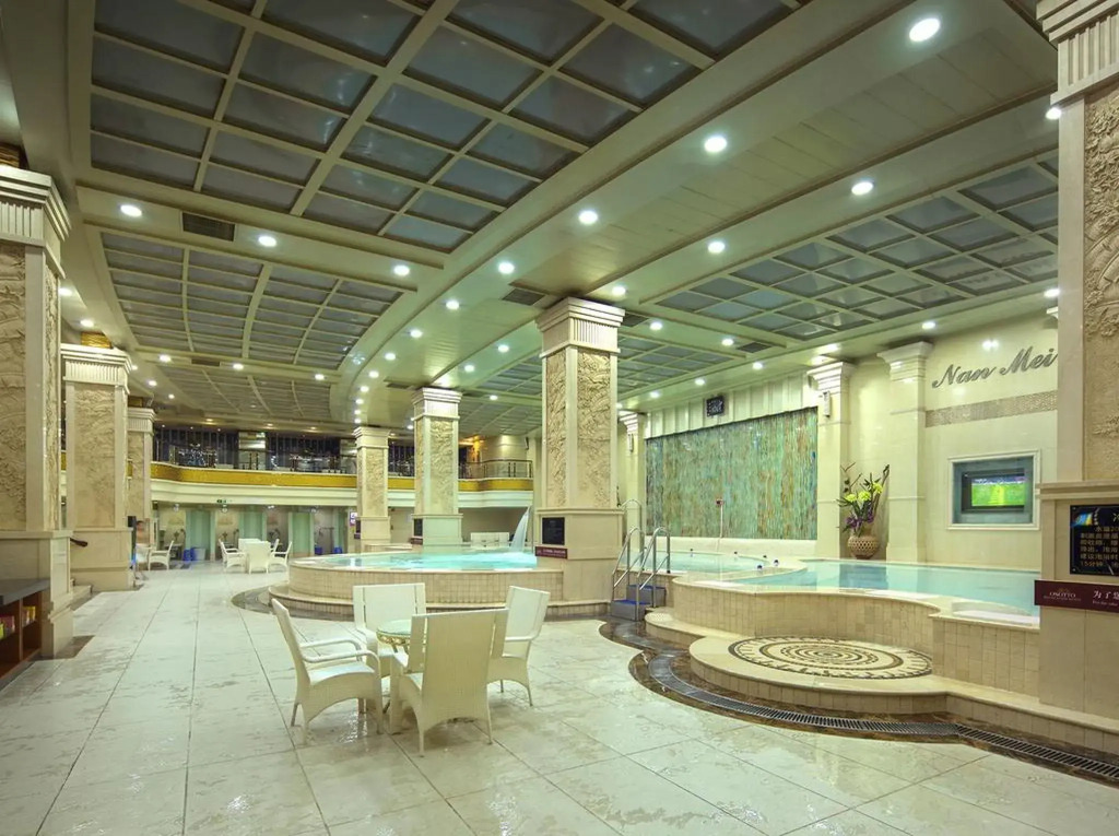 Guangdong Osotto Recreation Hotel