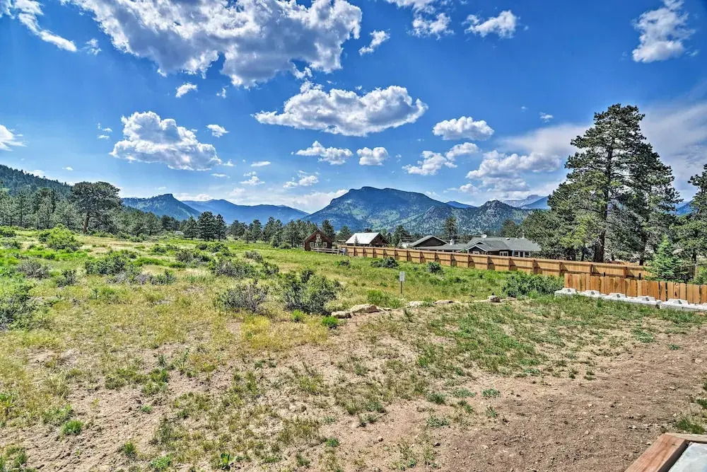 Estes Park Mountain-view Retreat: 3 Miles to Rmnp!