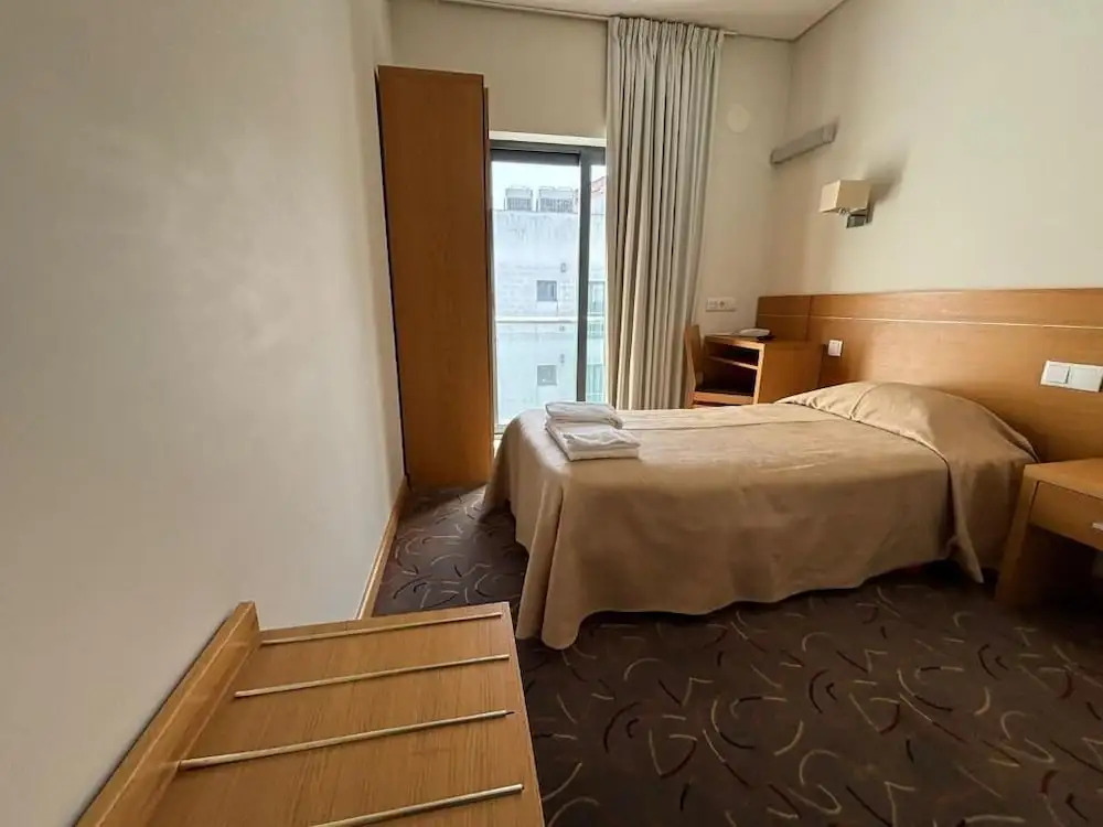 Hotel 13 de Outubro by Umbral
