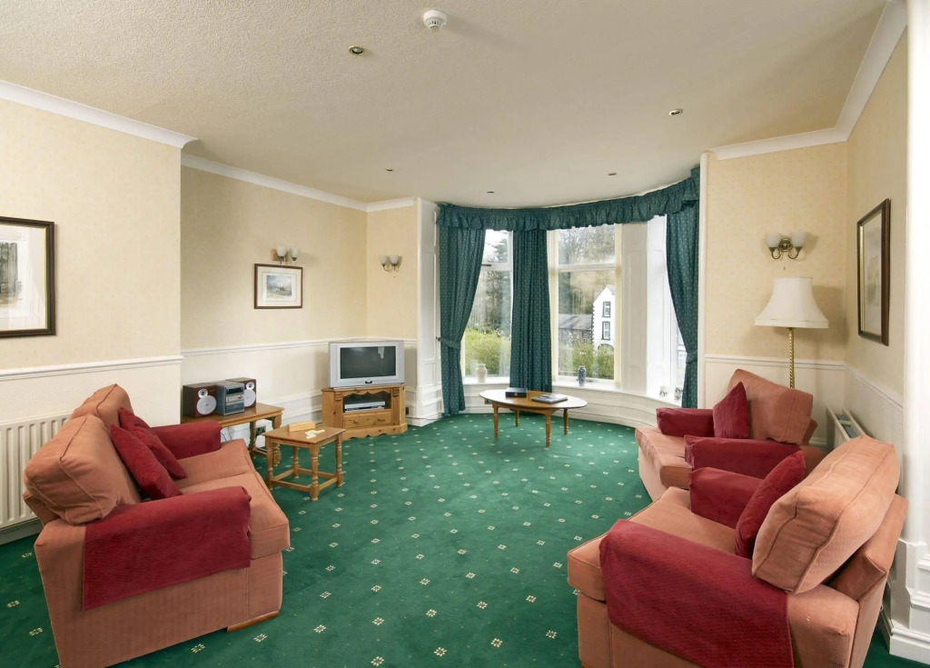 Derwent Manor Apartments
