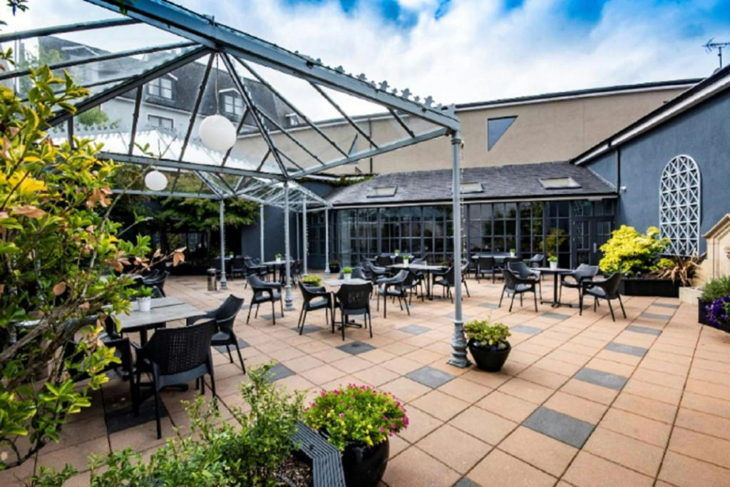 Midlands Park Hotel