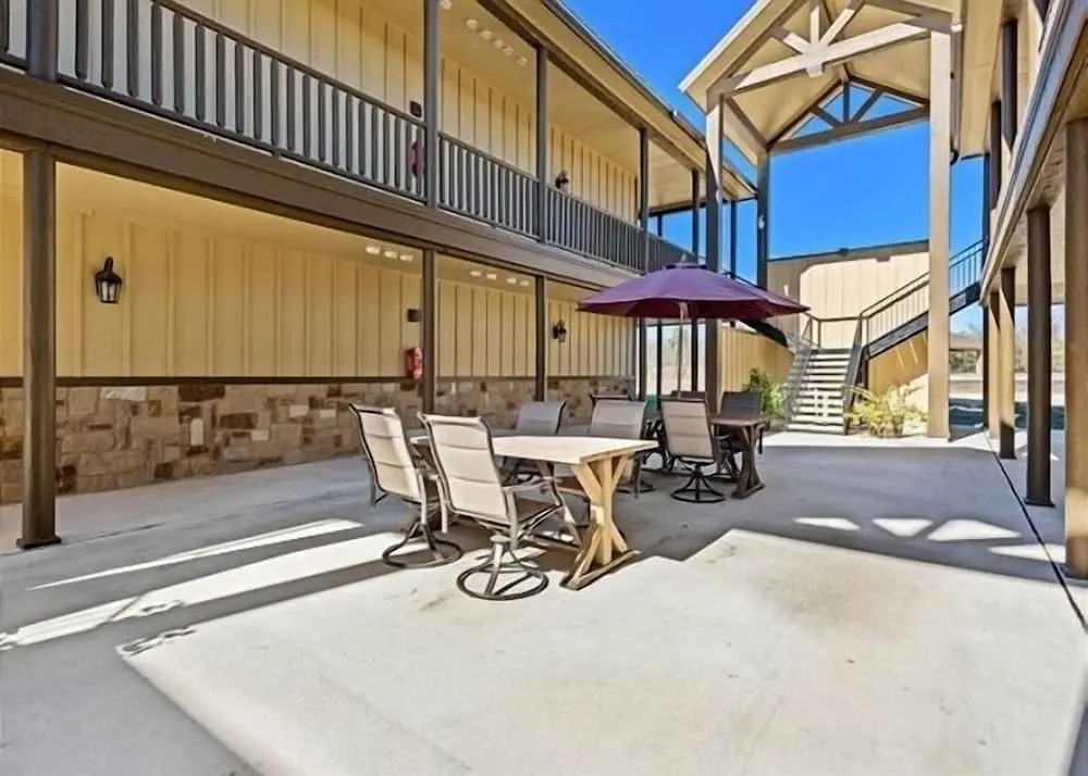 Old Mills Resort Om A6a8 6 Bedroom Condo by RedAwning