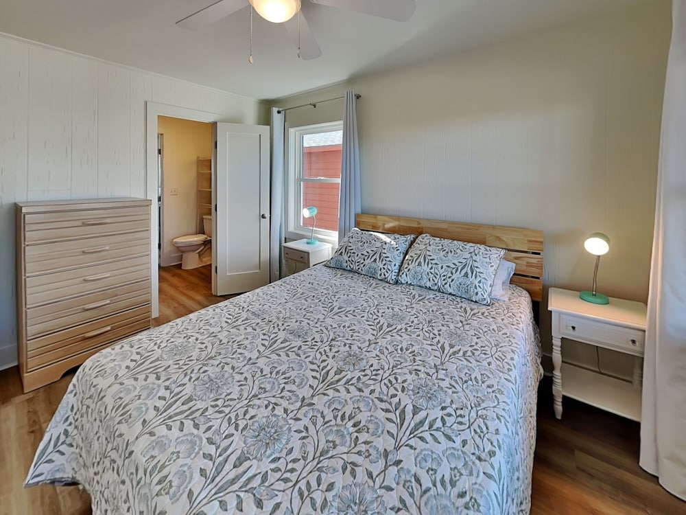 Walking on Sunshine by Topsail Realty