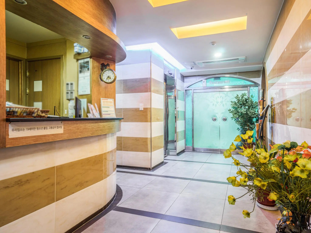 City Park Hotel