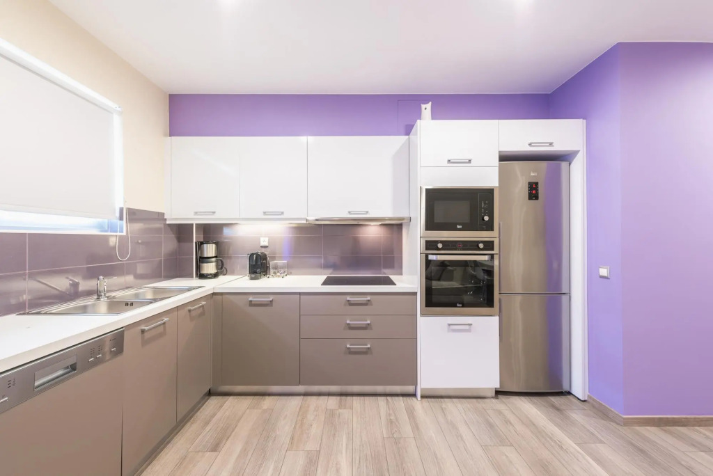 An Impressive 2 bdr Apt in Glyfada