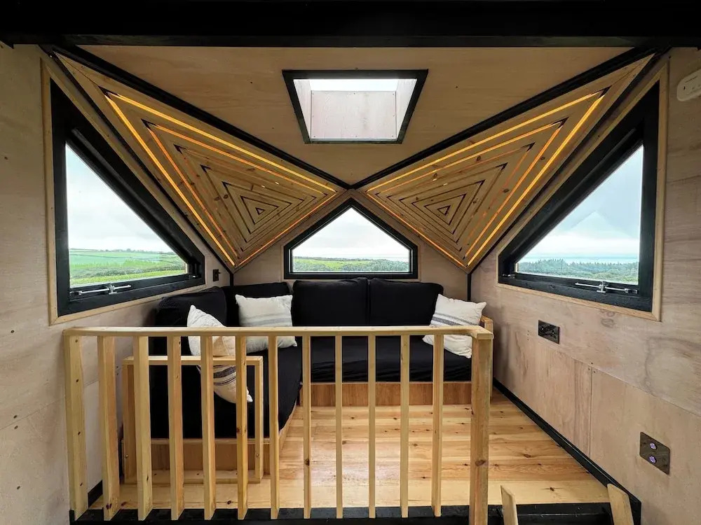 1 Bed Cabin - Sleeps 2 - Parking