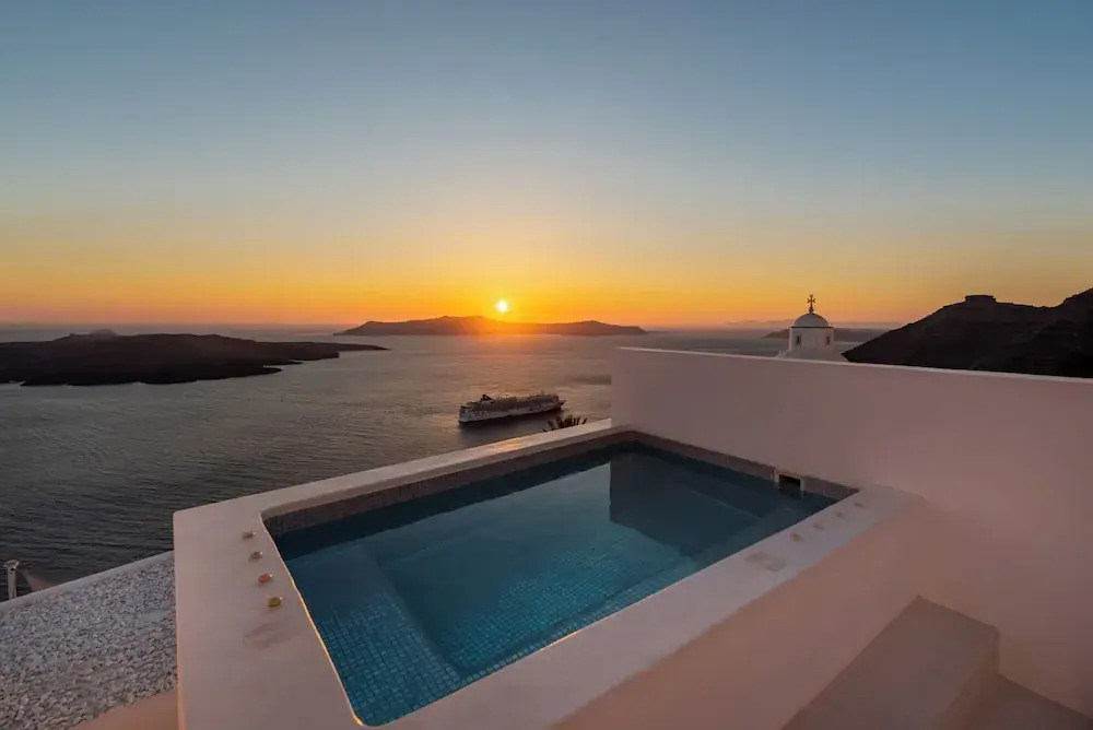 Aesthesis Boutique Villas Fira
