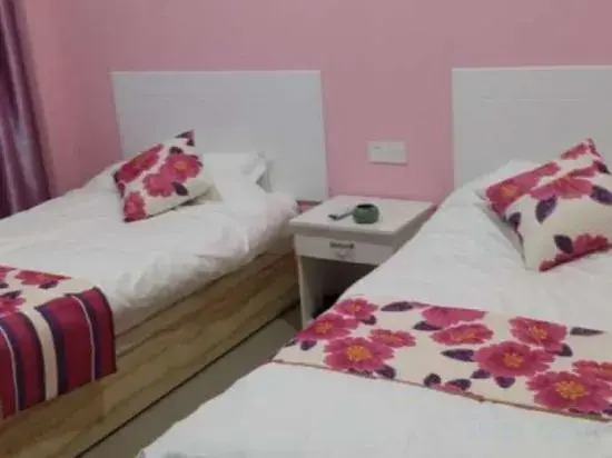 Binzhi Jingxin Hotel (Jiayuguan East Lake Ecological Tourism Scenic Area)