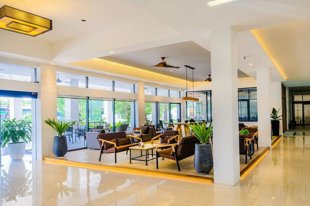 The Rich Hotel