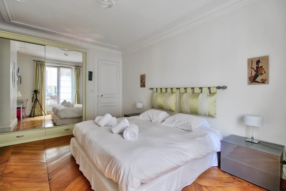 Bright apartment - Victor Hugo