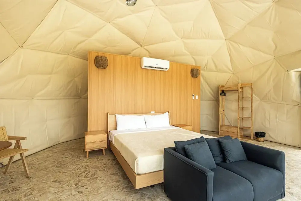 Bubble Glamping King Bed, we Have a 8 Units Like This!