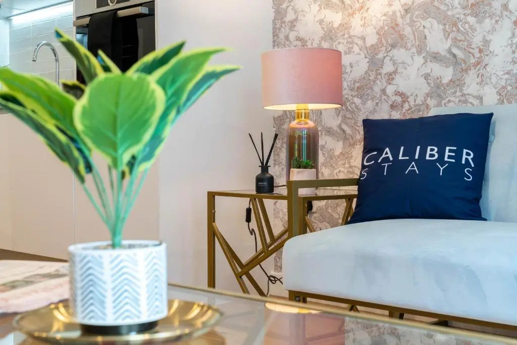 CALIBER STAYS Apartments & Homes - The Athena Suite- 1 Bedroom Serviced Apartment - City Centre