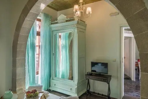 Plaza Apartment