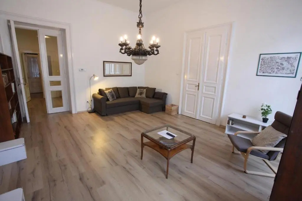 Dfive Apartments - Sissy