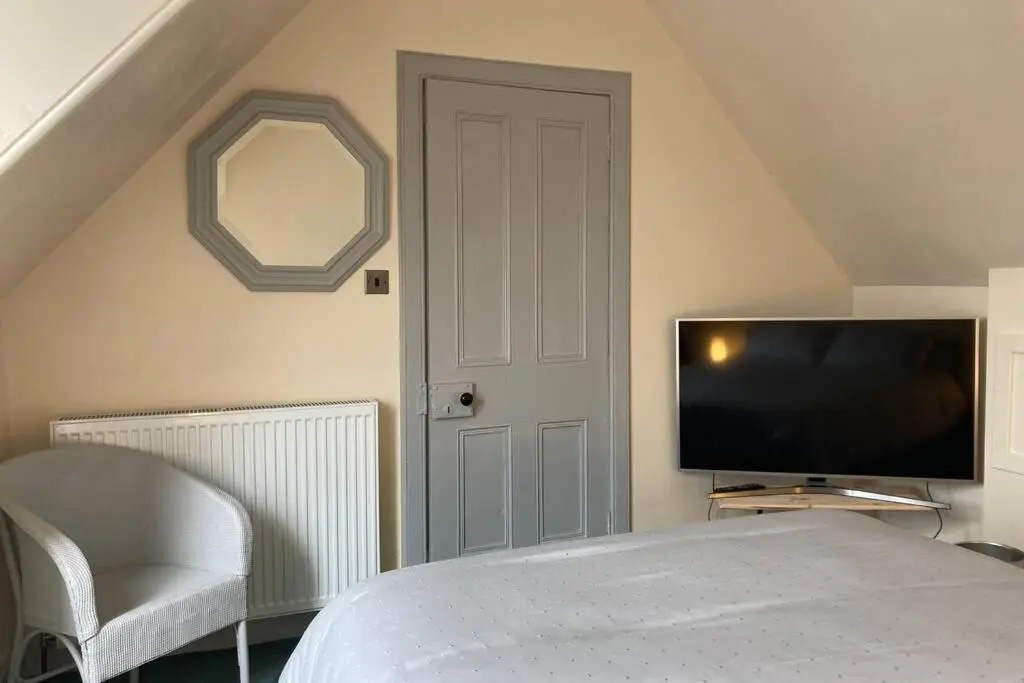The Annex Keith Self Catering WiFi Private Parking bkng
