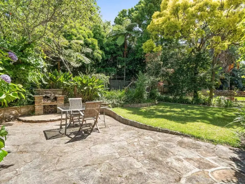 Spacious Family Home With Iconic Views