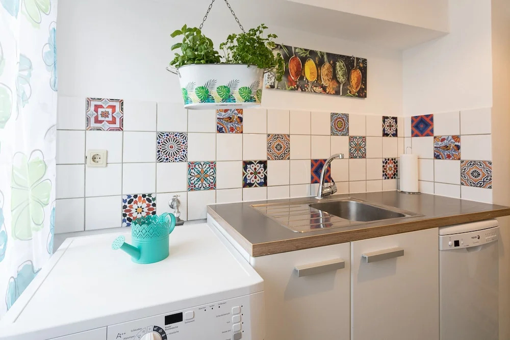 Fr.balcony-trendy neighborhood-2BR 45sqm