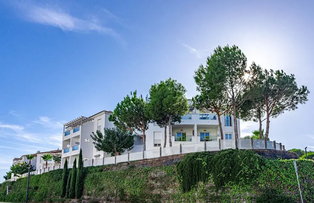 Jm2.b2 - Modern 2 Bed apt With Amazing sea Views